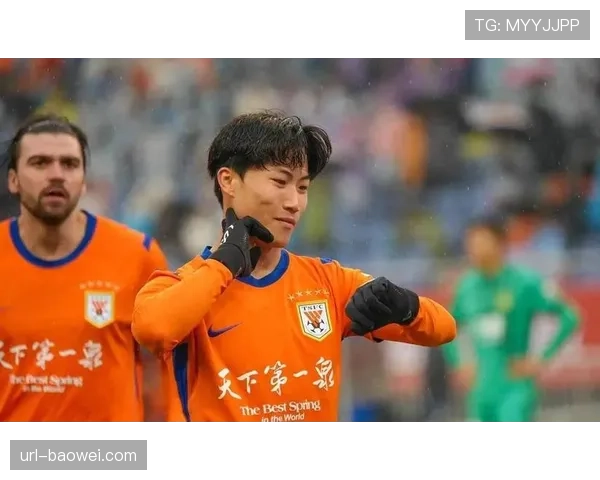 上海海港1-1山东泰山，武磊、克雷桑分别破门